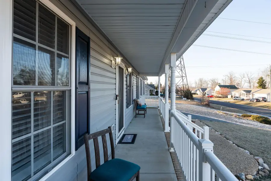 149 Northwood Dr, Waynesboro, VA 22980 - #2