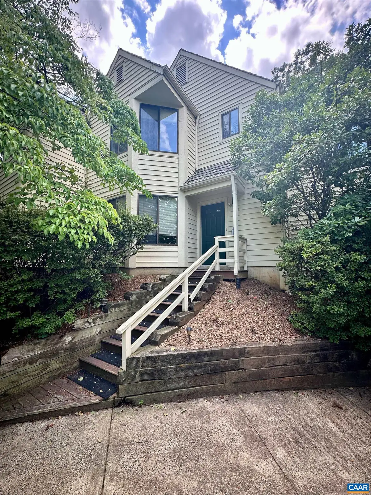 1209 Chatham Rdg, Charlottesville, VA 22901 - #1