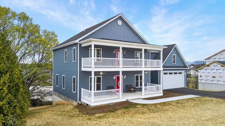 63 Victoria Dr, Fishersville, VA 22939 - #3