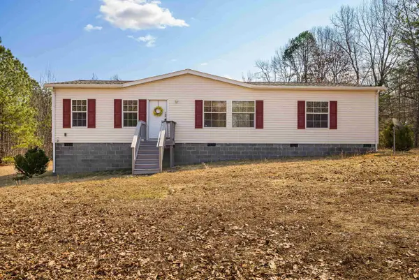 12090 Constitution Rte S, Scottsville, VA 24590