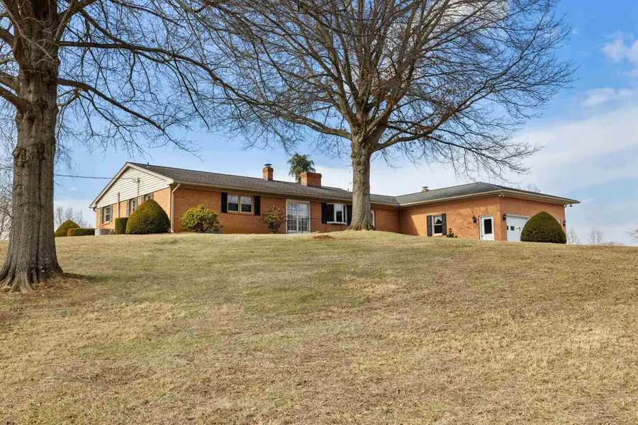 431 Mt Pisgah Rd, Mount Sidney, VA 24467 - #2