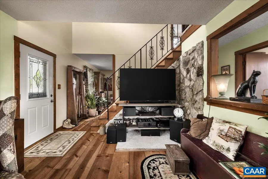 406 Raccoon Dr, Winchester, VA 22602 - #3