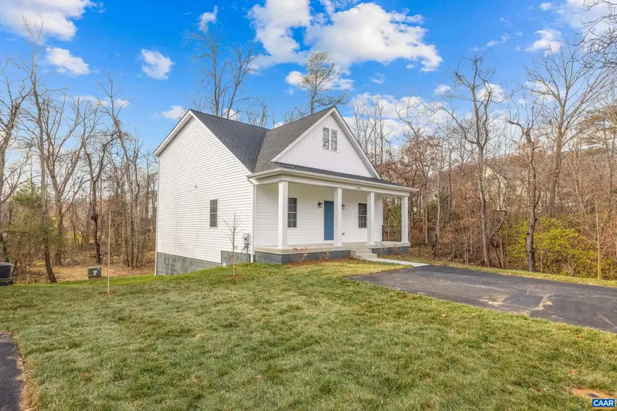 36B Bethune St, Scottsville, VA 24590 - #3