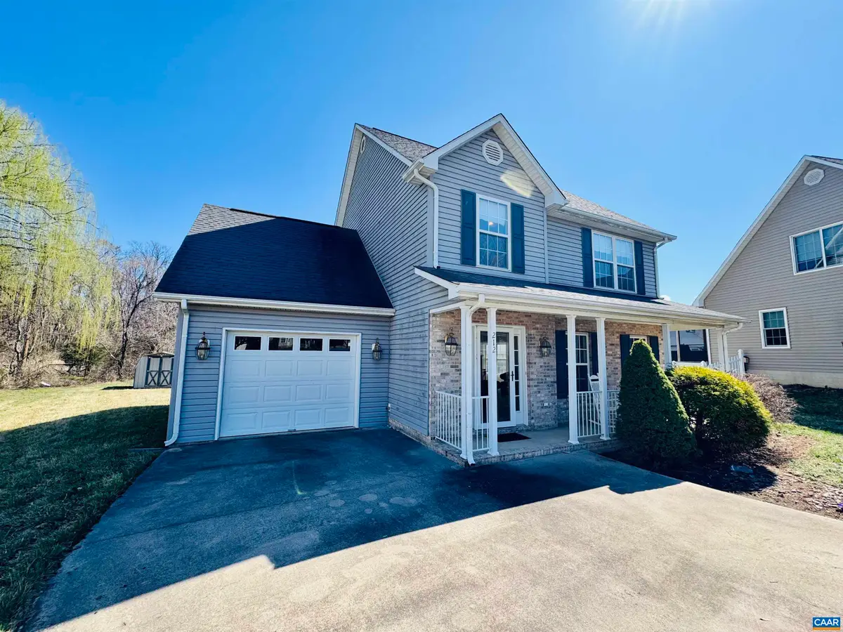 212 Kingsport Rd, Waynesboro, VA 22980 - #1