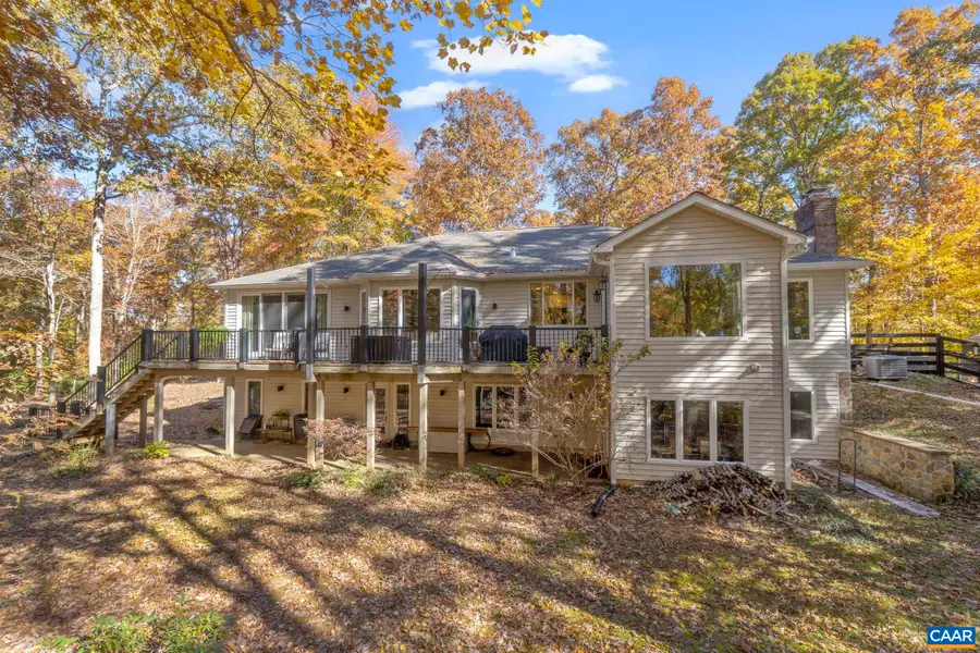 9130 Totier Creek Rd, Scottsville, VA 24590 - #2