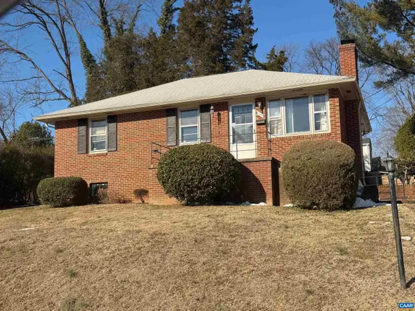105 Garden Dr, Charlottesville, VA 22903