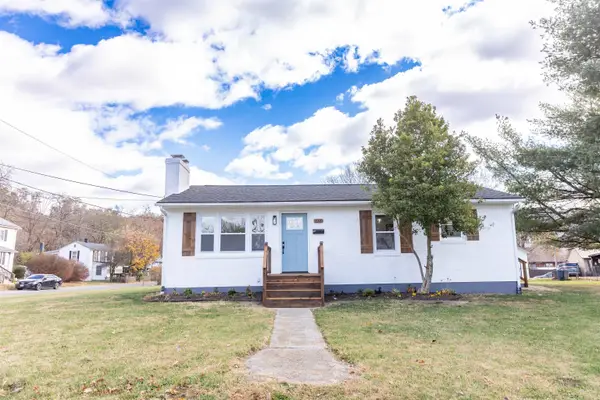 838 Carey St, Buena Vista, VA 24416