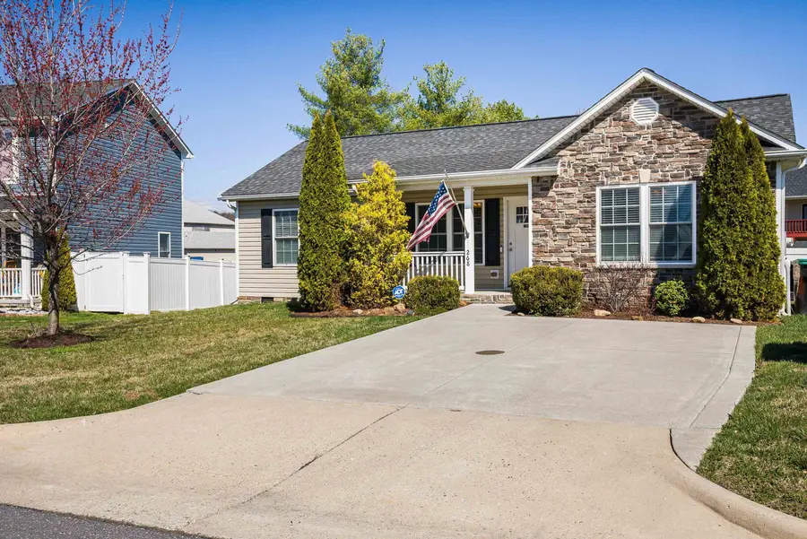 268 Dylan Cir, Bridgewater, VA 22812 - #3