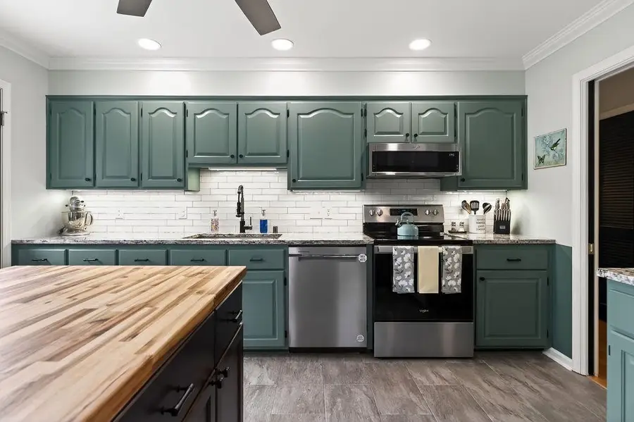 224 Meadowbrook Rd, Staunton, VA 24401 - #3