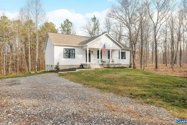 1229 Peach Grove Rd, Louisa, VA 23093