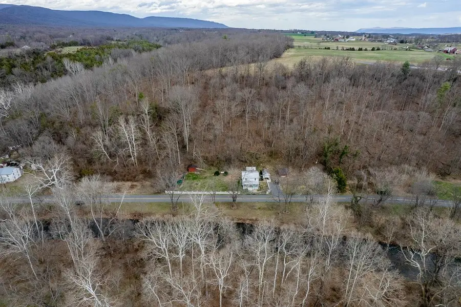 408 Wolf Gap Rd, Edinburg, VA 22824 - #3