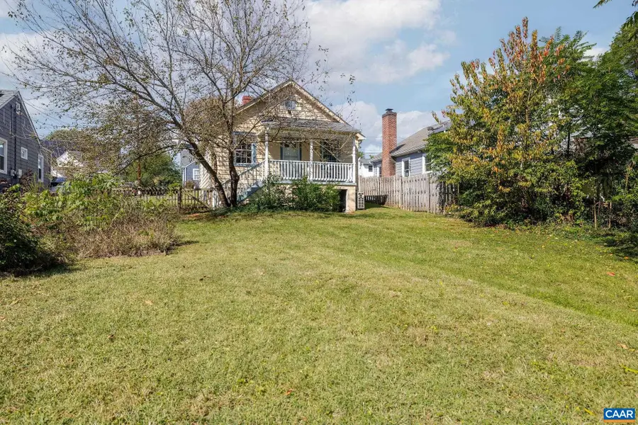 526 Caroline Ave, Charlottesville, VA 22902 - #2