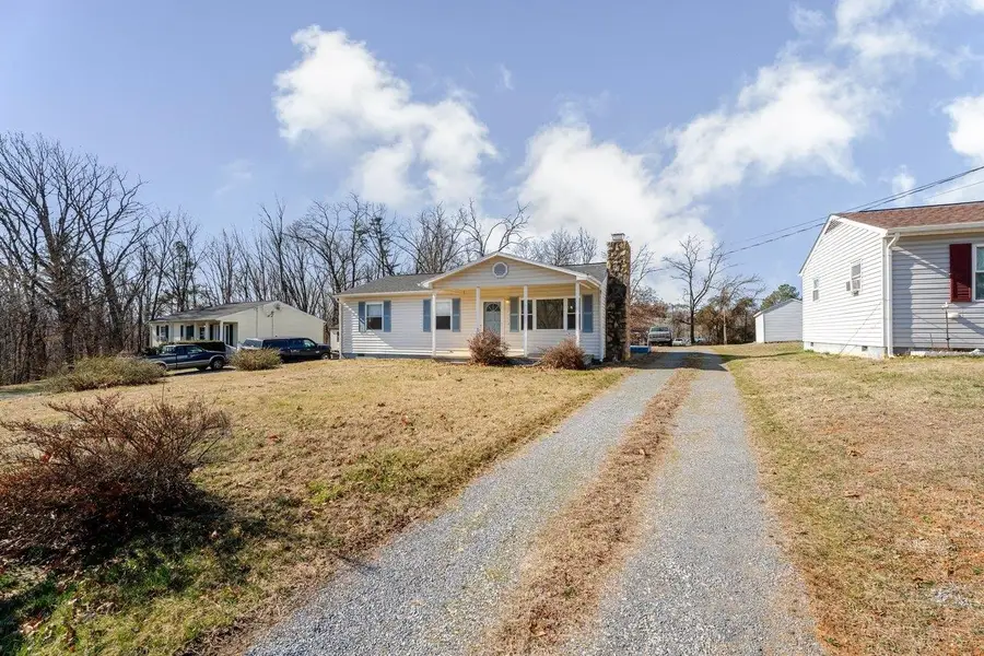 817 Tenth St, Shenandoah, VA 22849 - #2