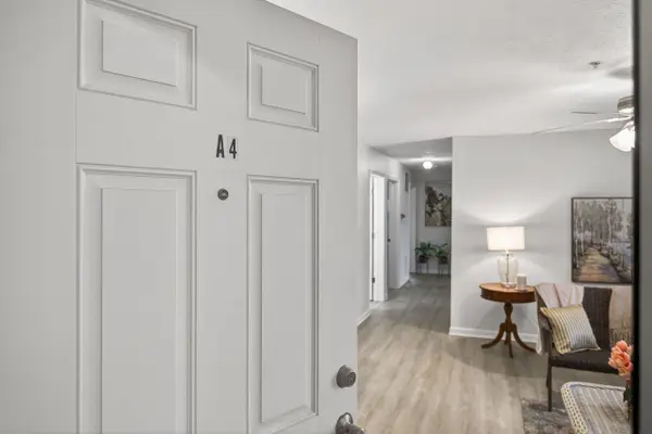 1282 Ox Rd, Woodstock, VA 22664