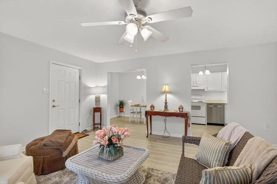 1282 Ox Rd, Woodstock, VA 22664 - #3