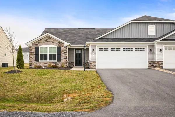 6 South Peak Dr, Mcgaheysville, VA 22840