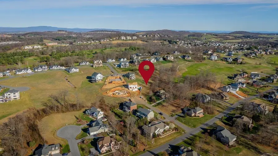 152 Wilton Pl, Massanetta Springs, VA 22801 - #2