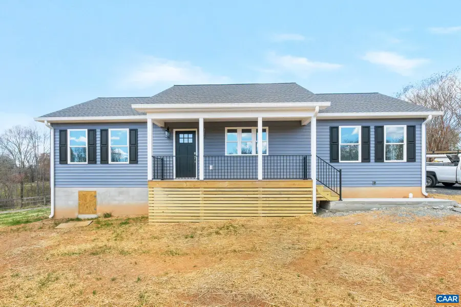 140 Dogwood Hts, Scottsville, VA 24590 - #2