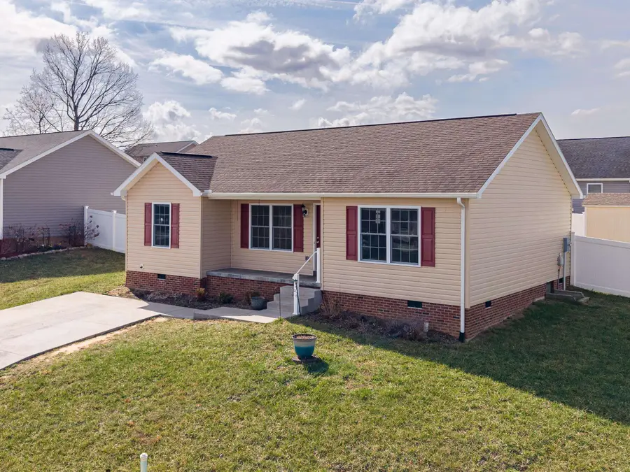 1445 Mandolin Ave, Grottoes, VA 24441 - #3