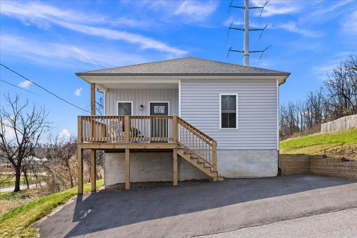 138 Garber St, Staunton, VA 24401 - #1