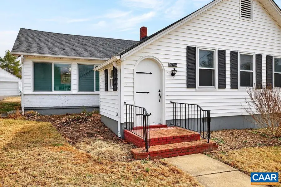 5694 Patrick Henry Hwy, Roseland, VA 22967 - #2