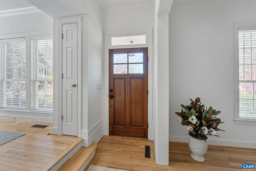 820 Fieldhaven Dr, Charlottesville, VA 22903 - #2