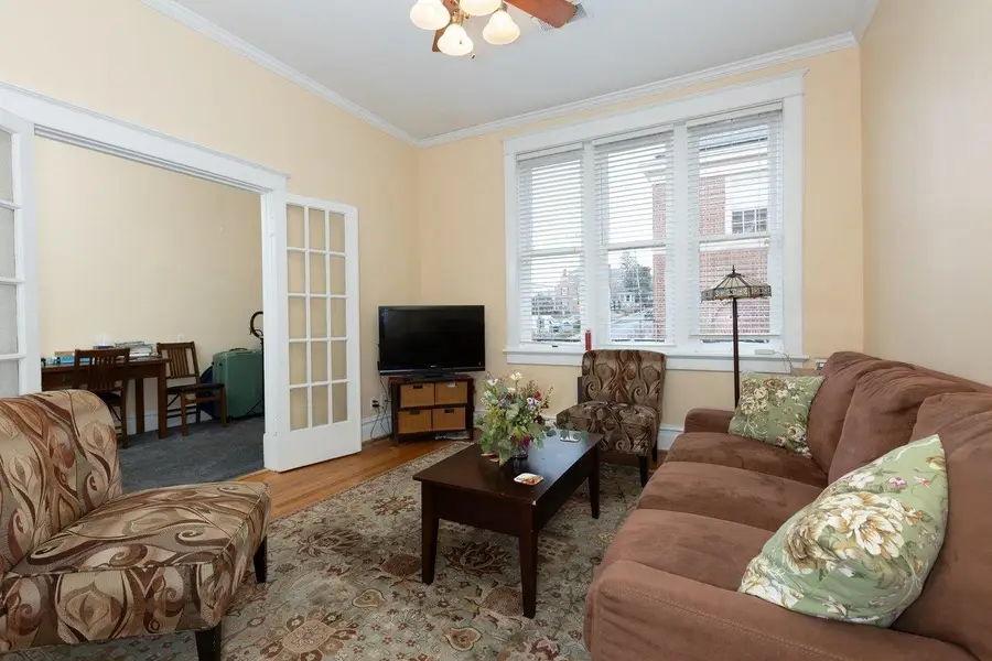 117 Frederick St W, Staunton, VA 24401 - #2