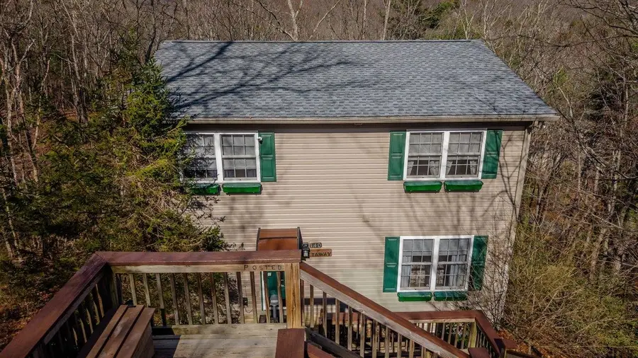 140 Laird Pl, McGaheysville, VA 22840 - #2