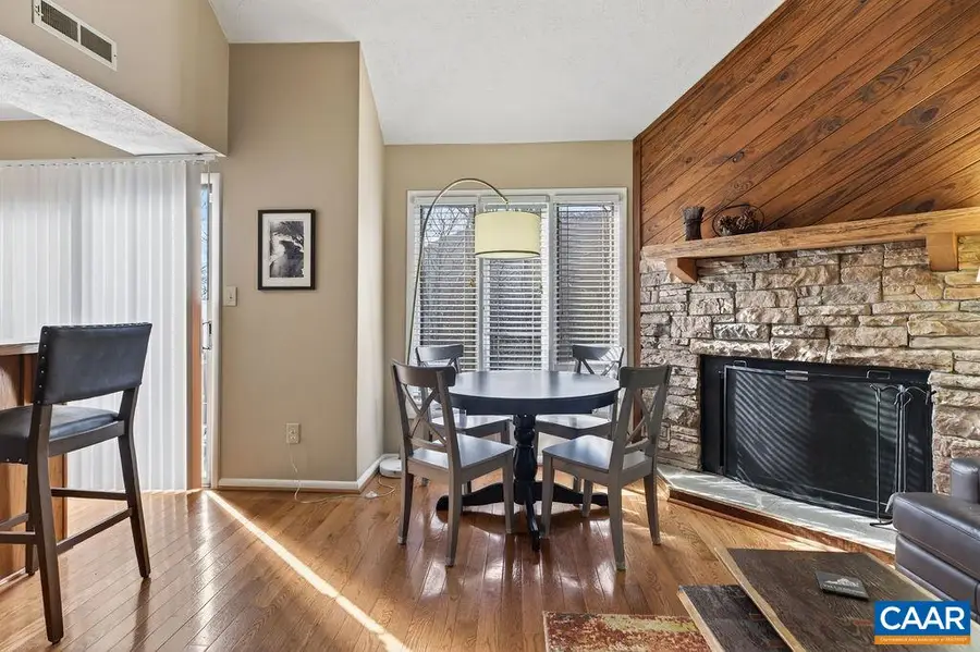 745 Laurelwood Condos, Roseland, VA 22967 - #3