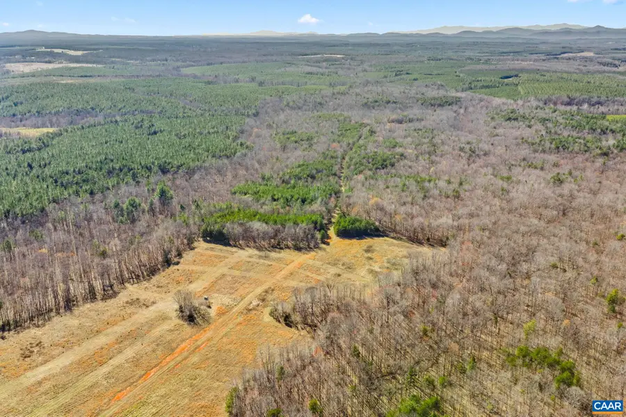 12145 Constitution Rte S, Scottsville, VA 24590 - #2