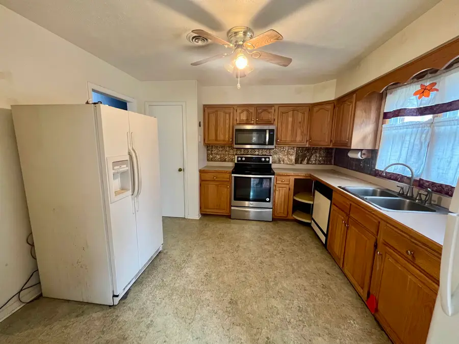 28 Flint Mountain Dr, Stuarts Draft, VA 24401 - #3