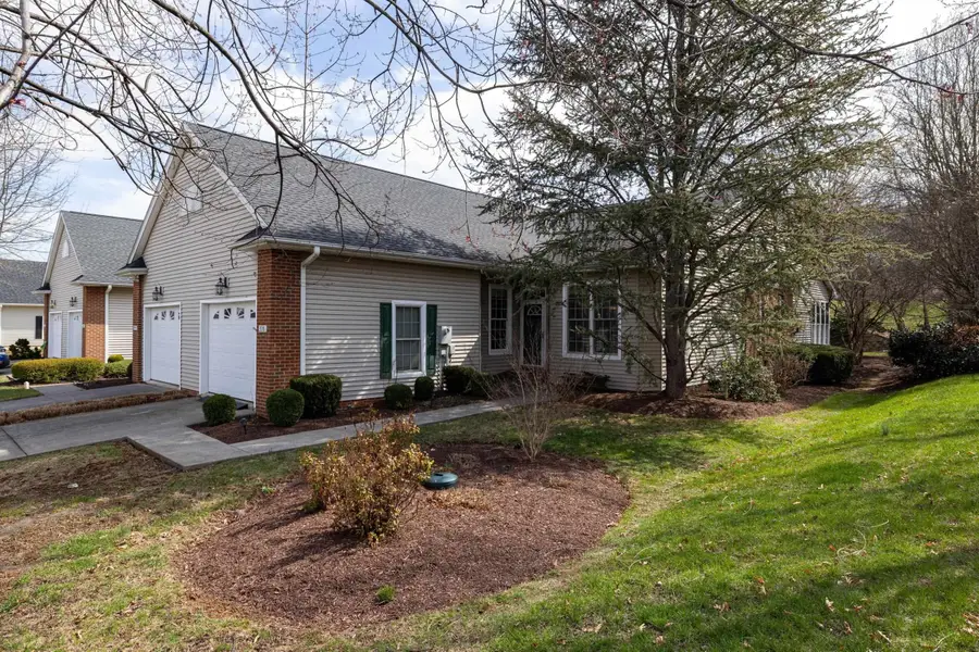 398 Spring Oaks Dr, Massanetta Springs, VA 22801 - #2