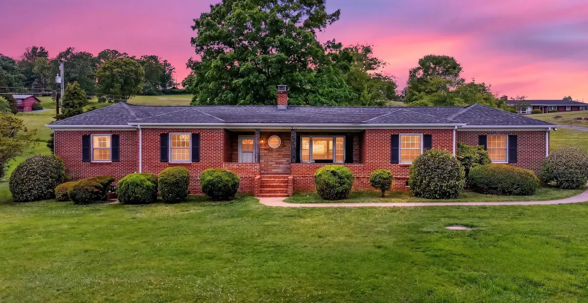 11 Avalon Ln, Lexington, VA 24450 - #1