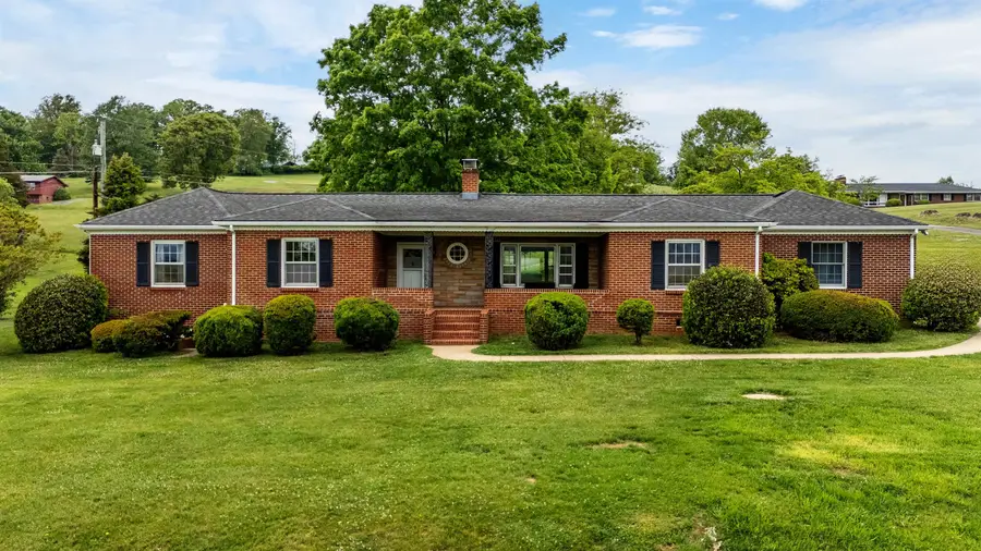 11 Avalon Ln, Lexington, VA 24450 - #2