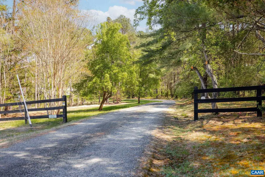 000 Garth Rd, Charlottesville, VA 22901 - #3
