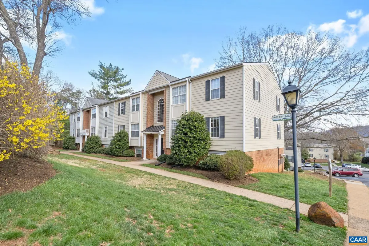 1242 Villa Ln, Charlottesville, VA 22903 - #1