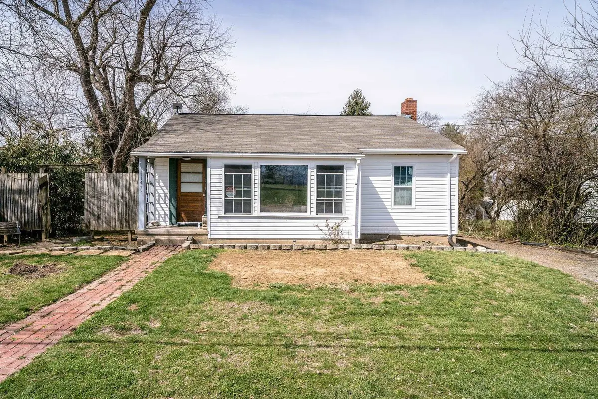 11147 Phillips Store Rd, Broadway, VA 22815 - #1