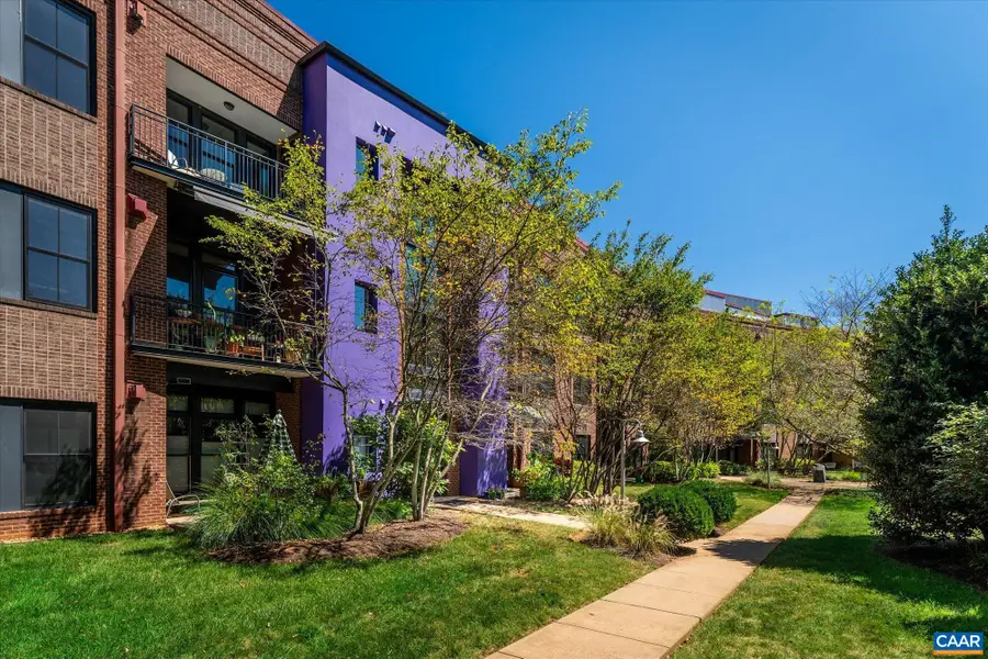 202 Douglas Ave, Charlottesville, VA 22902 - #2