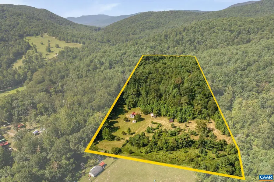 6878 Chap Place Ln, Crozet, VA 22932 - #2