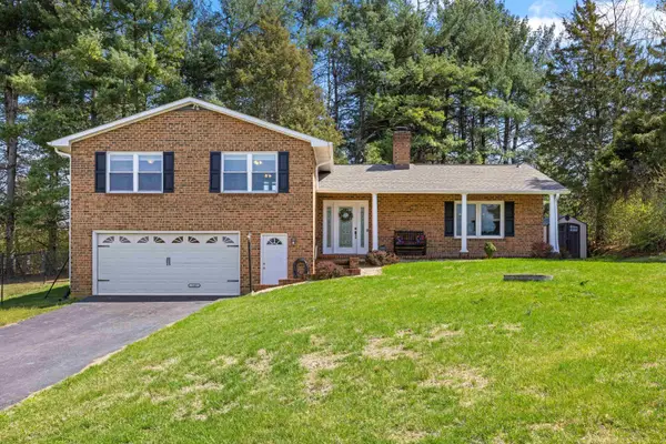 249 Cattle Scales Rd, Waynesboro, VA 22980