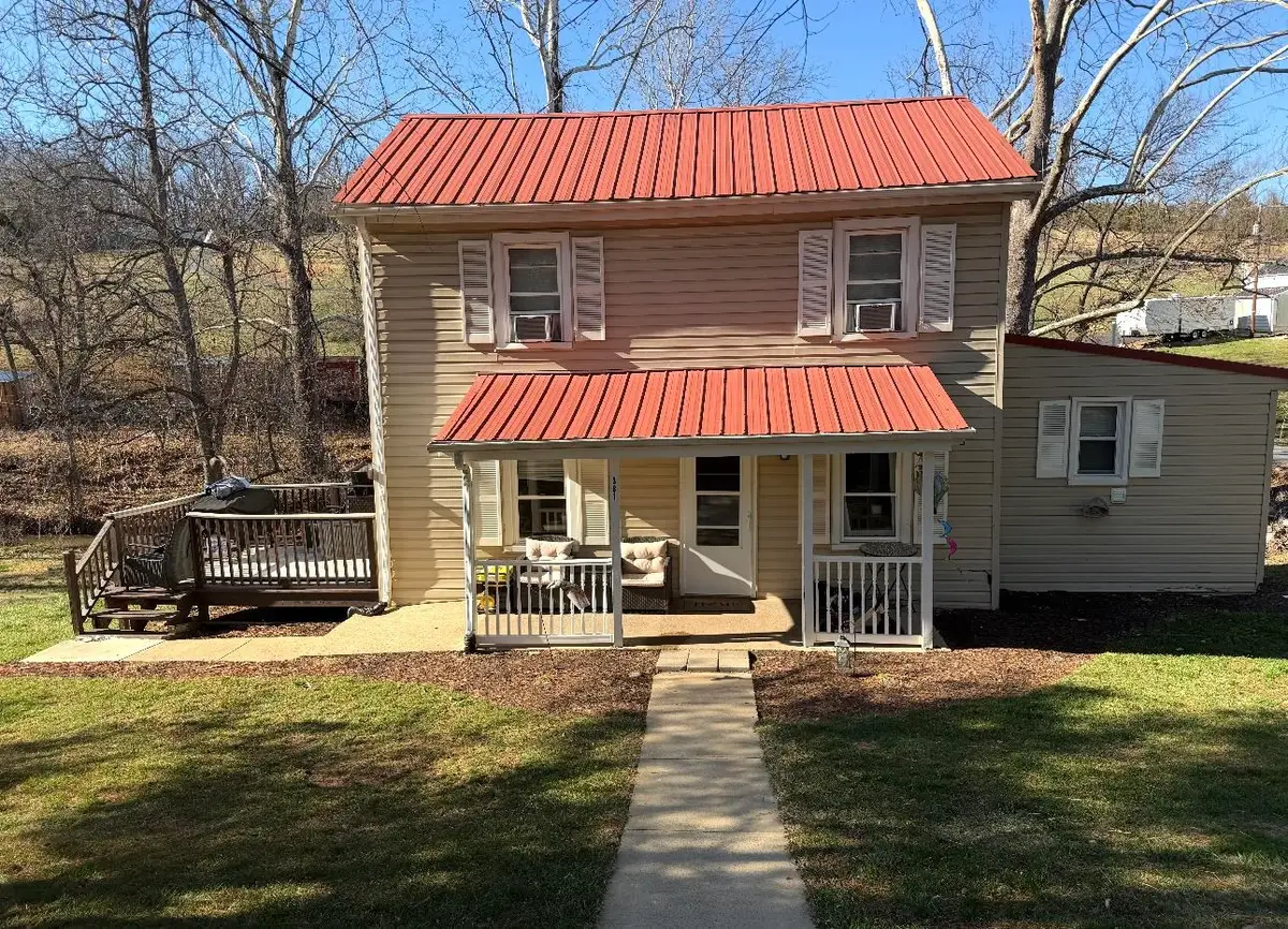 381 Middlebrook Rd, Staunton, VA 24401 - #1