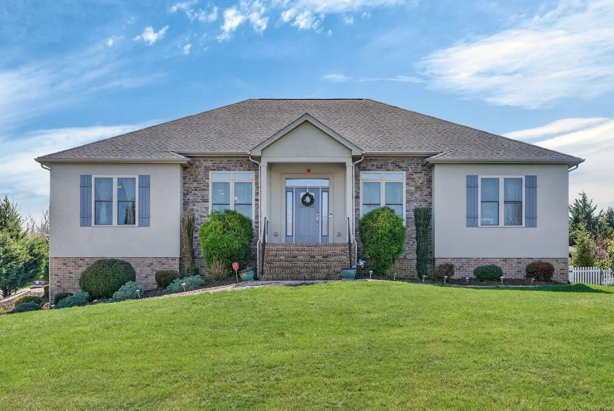 2005 Marigold Cir, Massanetta Springs, VA 22801 - #1