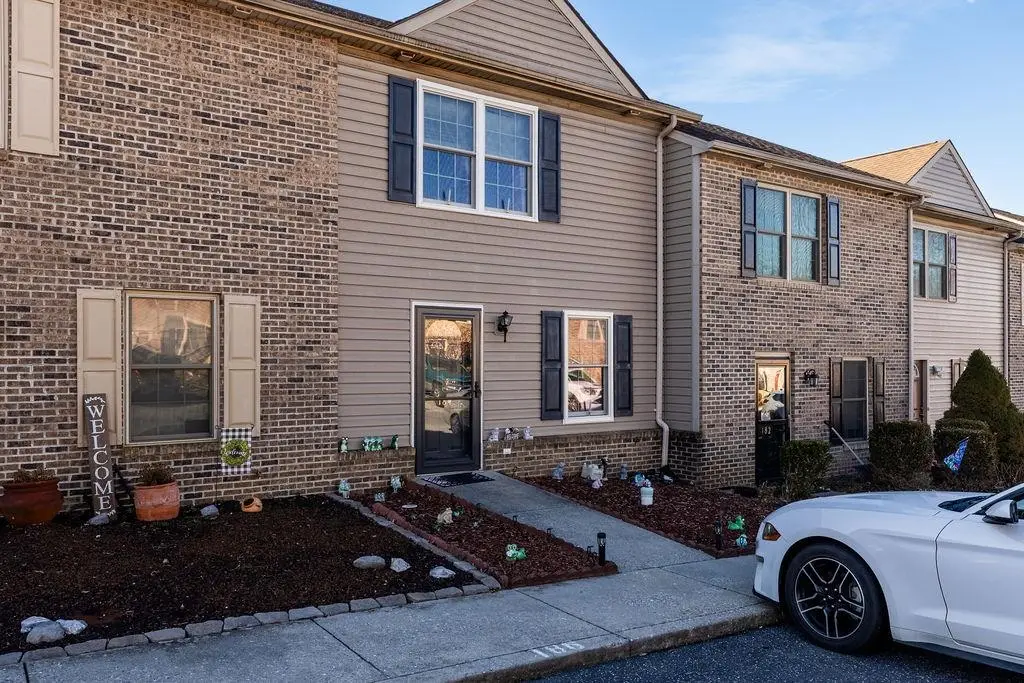 184 Griffin Ln, Broadway, VA 22815 - #1