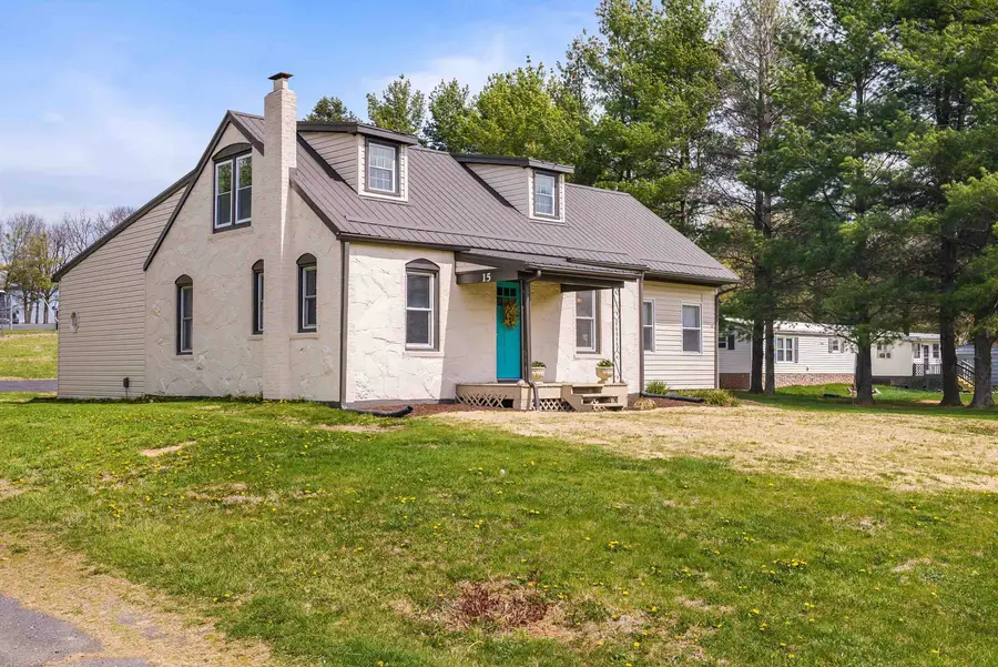 15 Romaine Ln, Stuarts Draft, VA 24477 - #3