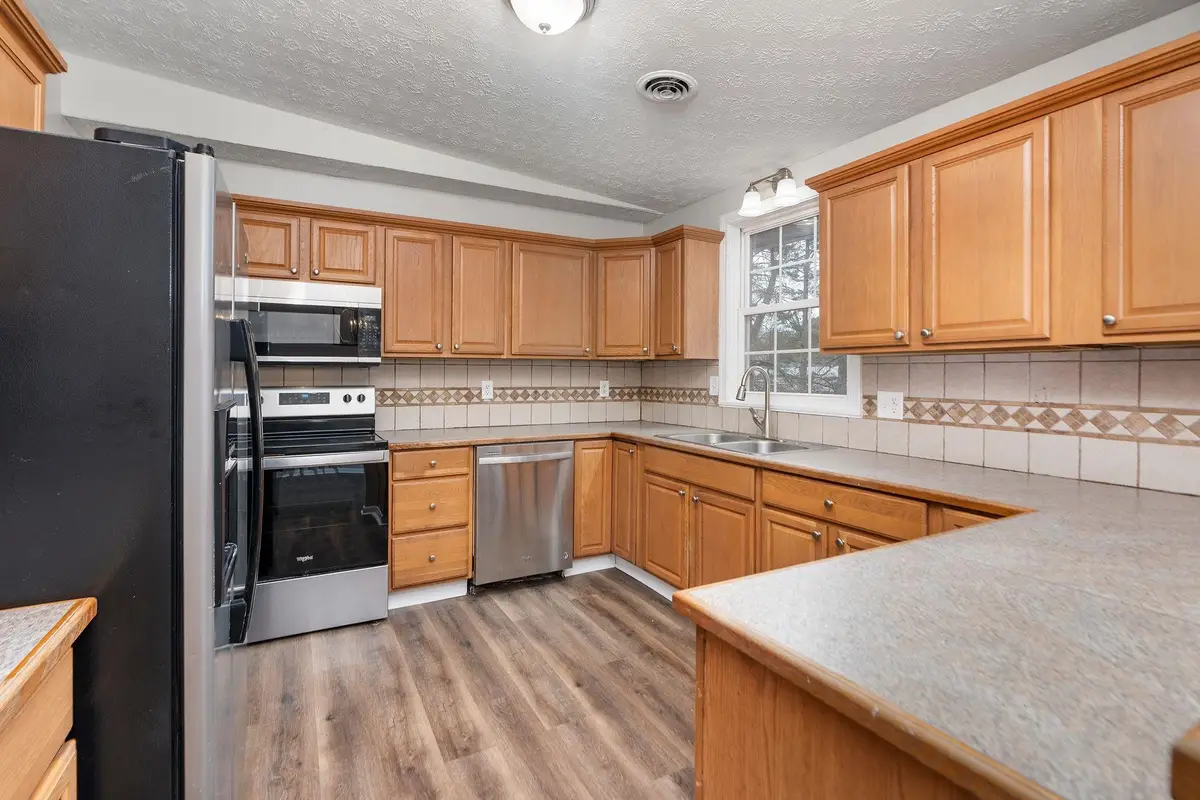 924 Washington Ave, Waynesboro, VA 22980 - #1