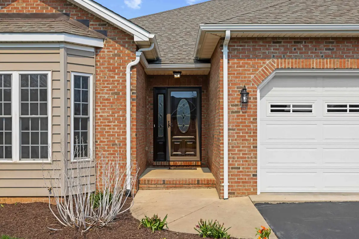 320 Petros Dr, Waynesboro, VA 22980 - #1