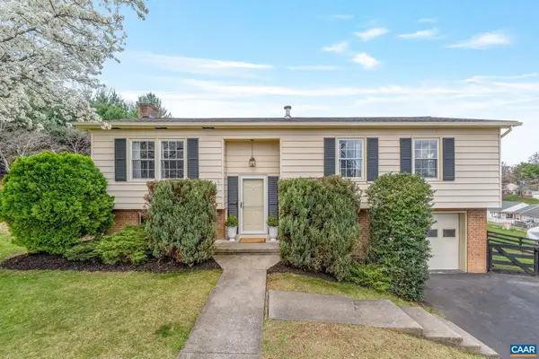 704 Carann St, Staunton, VA 24401