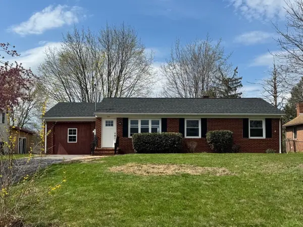 555 Hartman Dr, Harrisonburg, VA 22802