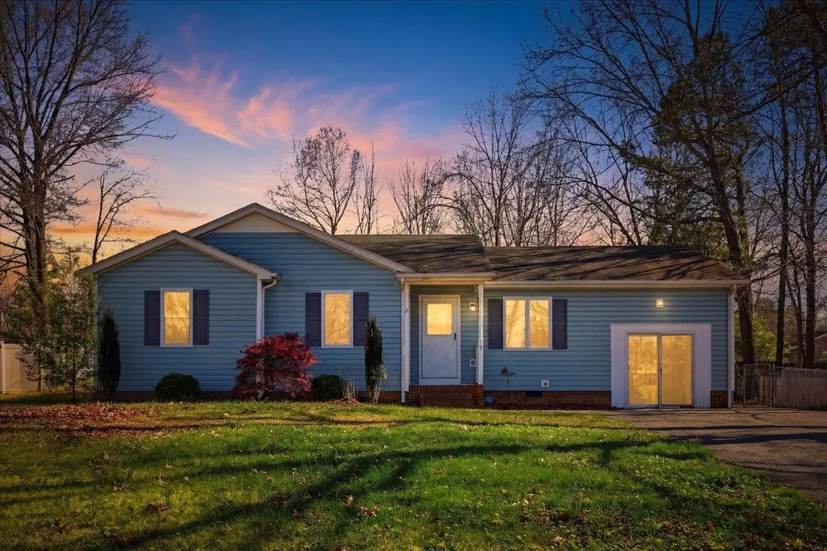13 Kingston Ct, Stuarts Draft, VA 24477 - #1
