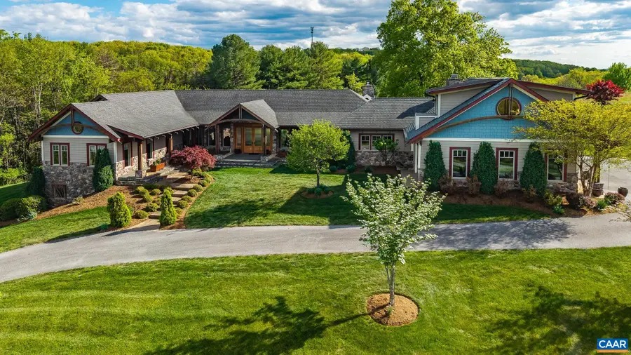 320 Carrsbrook Dr, Staunton, VA 24401 - #3